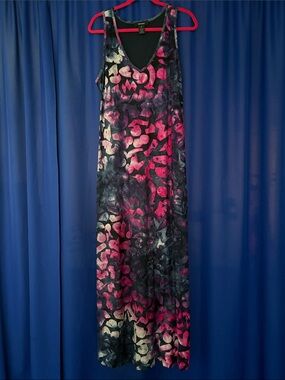 Sleeveless V-Neck Pink and Multi-Color Maxi Dress
